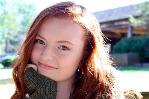 Carly Rauch 